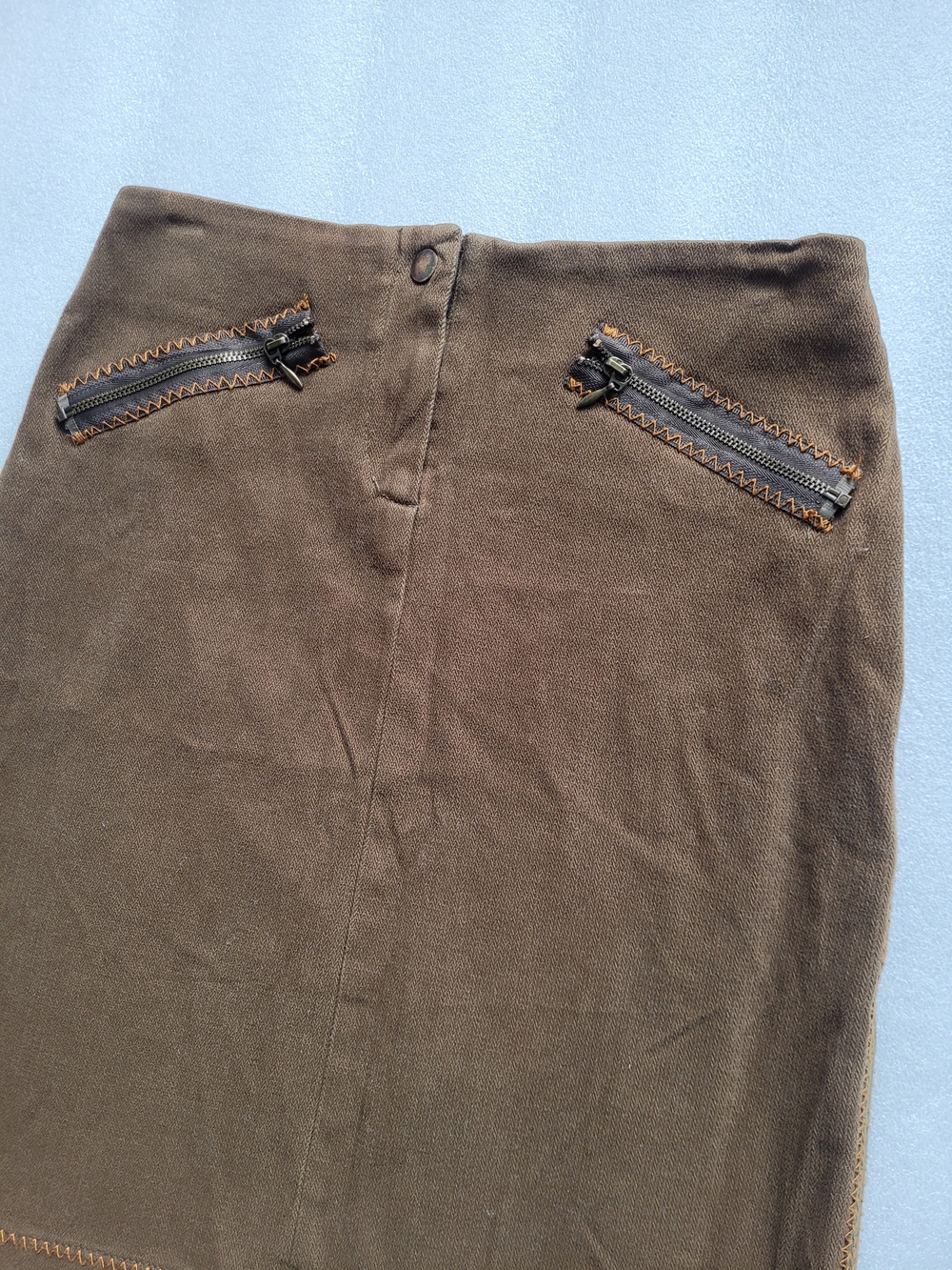 Vintage 90s Grunge Olive Green Mini Skirt with Zipper Accents XS / 2 - Picture 4 of 9